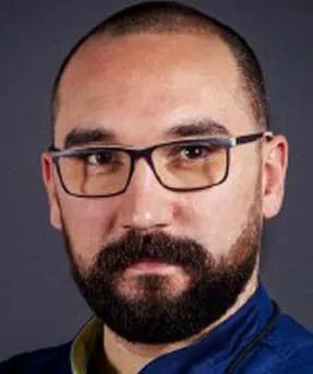 Dr. Adham Elsayed